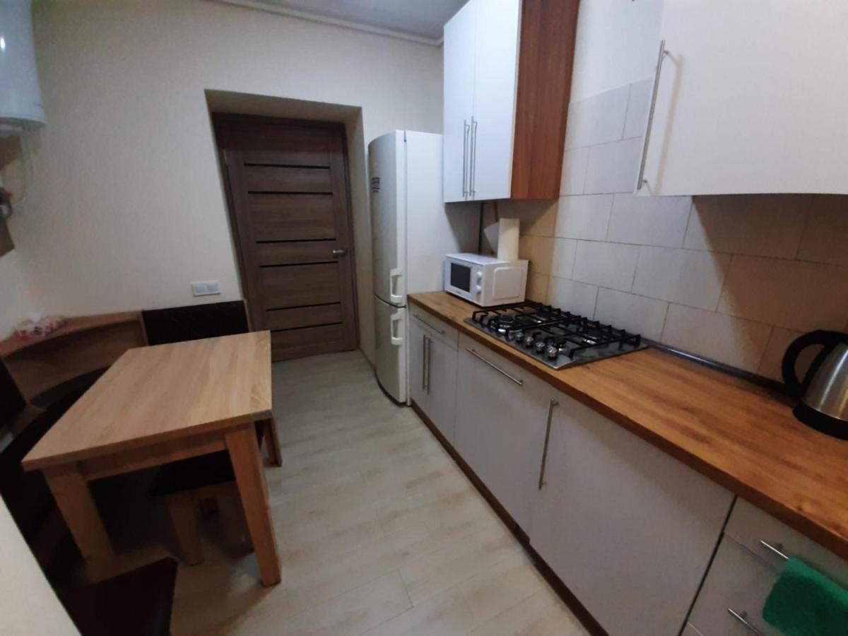 Marka Vovchka Apaartment Lviv Ngoại thất bức ảnh